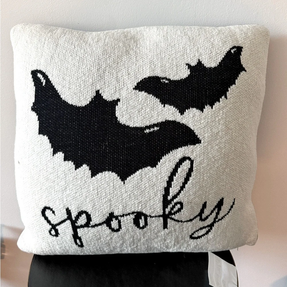 NEW. C&F Home Halloween Spooky Bat Pillow throw. Double Sided. 20” X 20”. 🦇 🎃